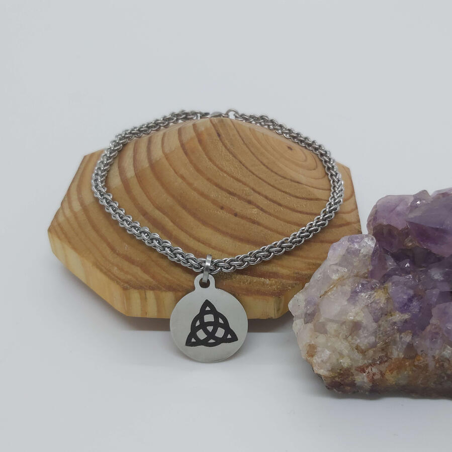 JPL3 bracelet, made with stainless steel rings and Triquetra charm.