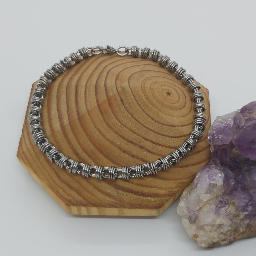 Orbital bracelet, made with tiny stainless steel rings