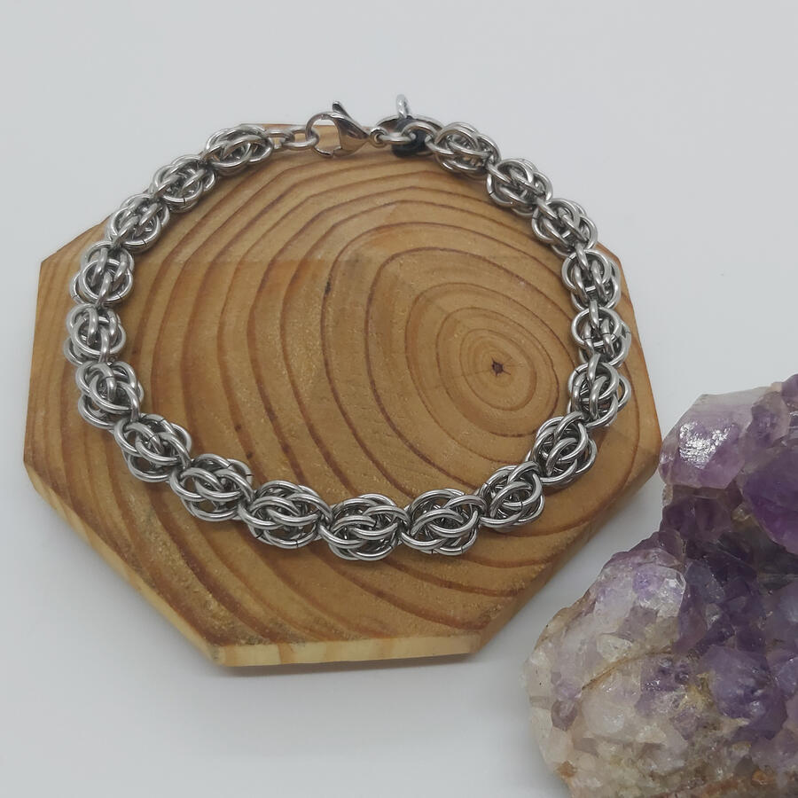 Sweet Pea bracelet, made with stainless steel rings