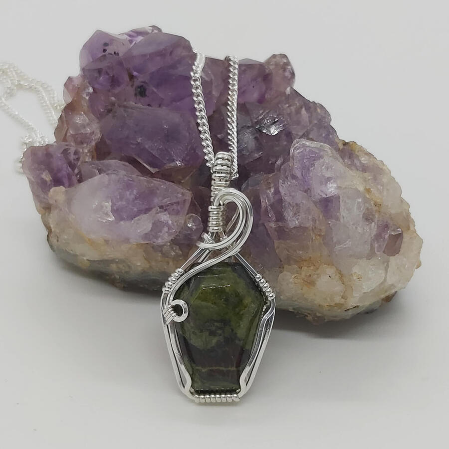 Coffin shaped cabochon, dragon bloodstone