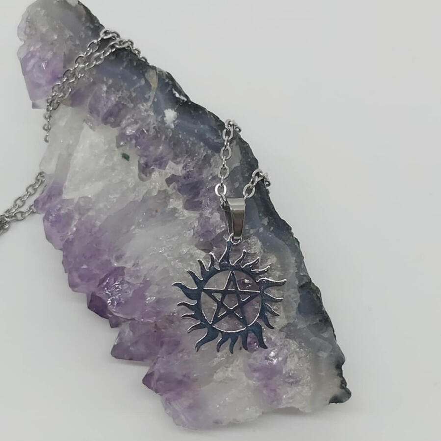Necklace - pentacle SPN